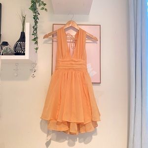 NEVER WORM ABERCROMBIE & FITCH LIGHT PEACH/ORANGE MINI DRESS